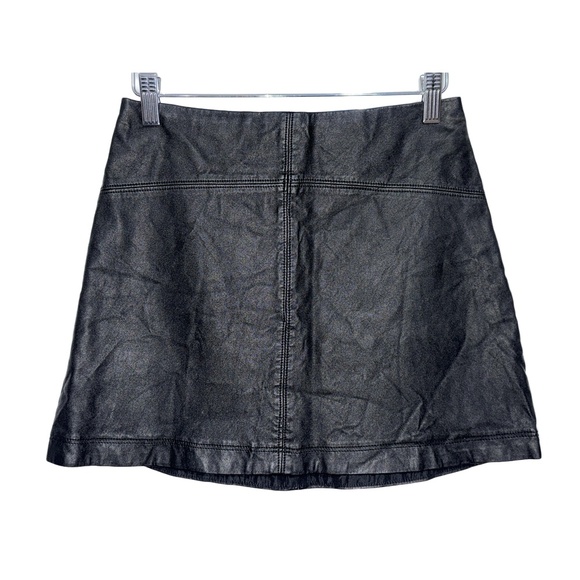 Abercrombie & Fitch Dresses & Skirts - Abercrombie & Fitch Black Vegan Leather Faux Leather Mini Skirt Womens Size 0